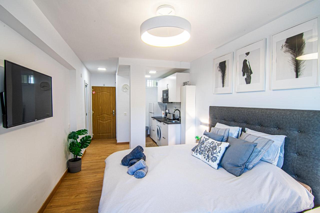 Apartment Puerto Marina - First Line Beach - Benalmadena - Malaga מראה חיצוני תמונה